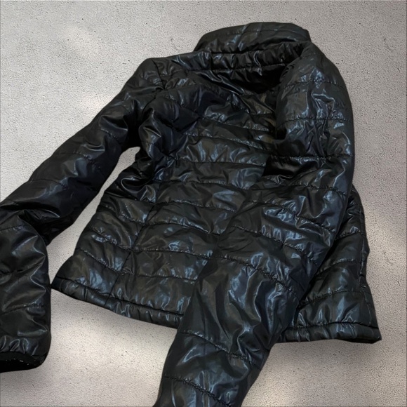 Aeropostale Black & Pink Patent Puffer Zip Up Jacket - Picture 5 of 6